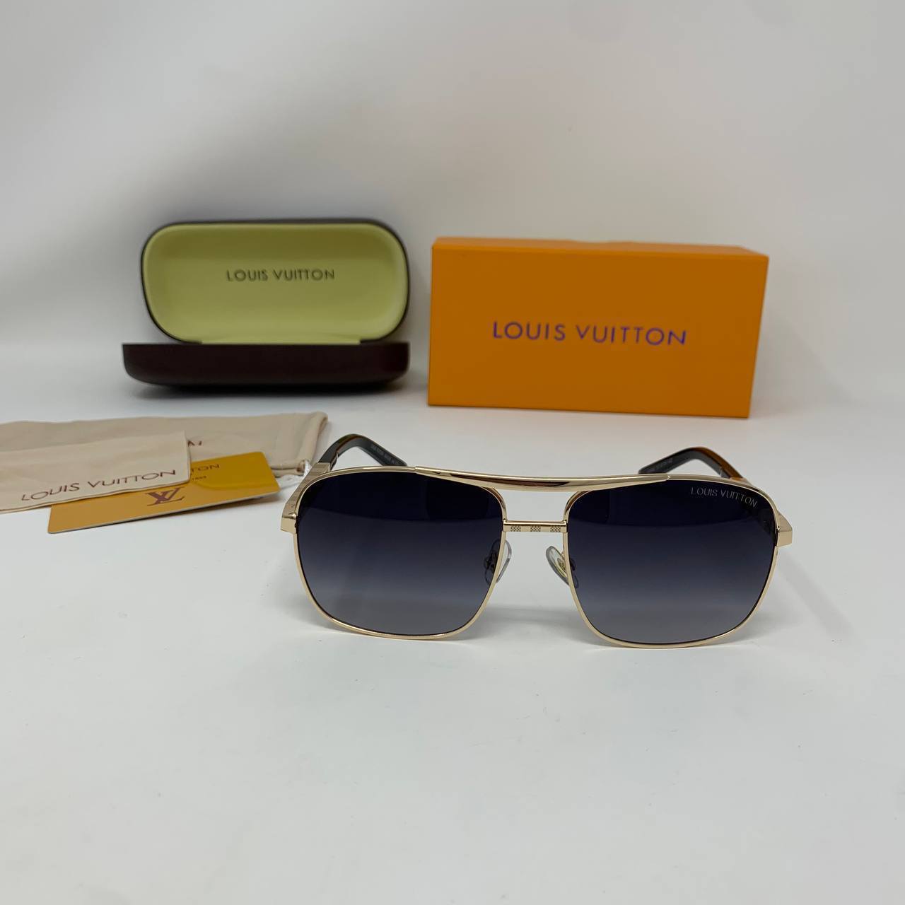 Louis Vuitton Classic Aviator Sunglasses Gold Metal with Gradient Lenses Men's Reps Sale UK Best Quality Sale AAA Replica