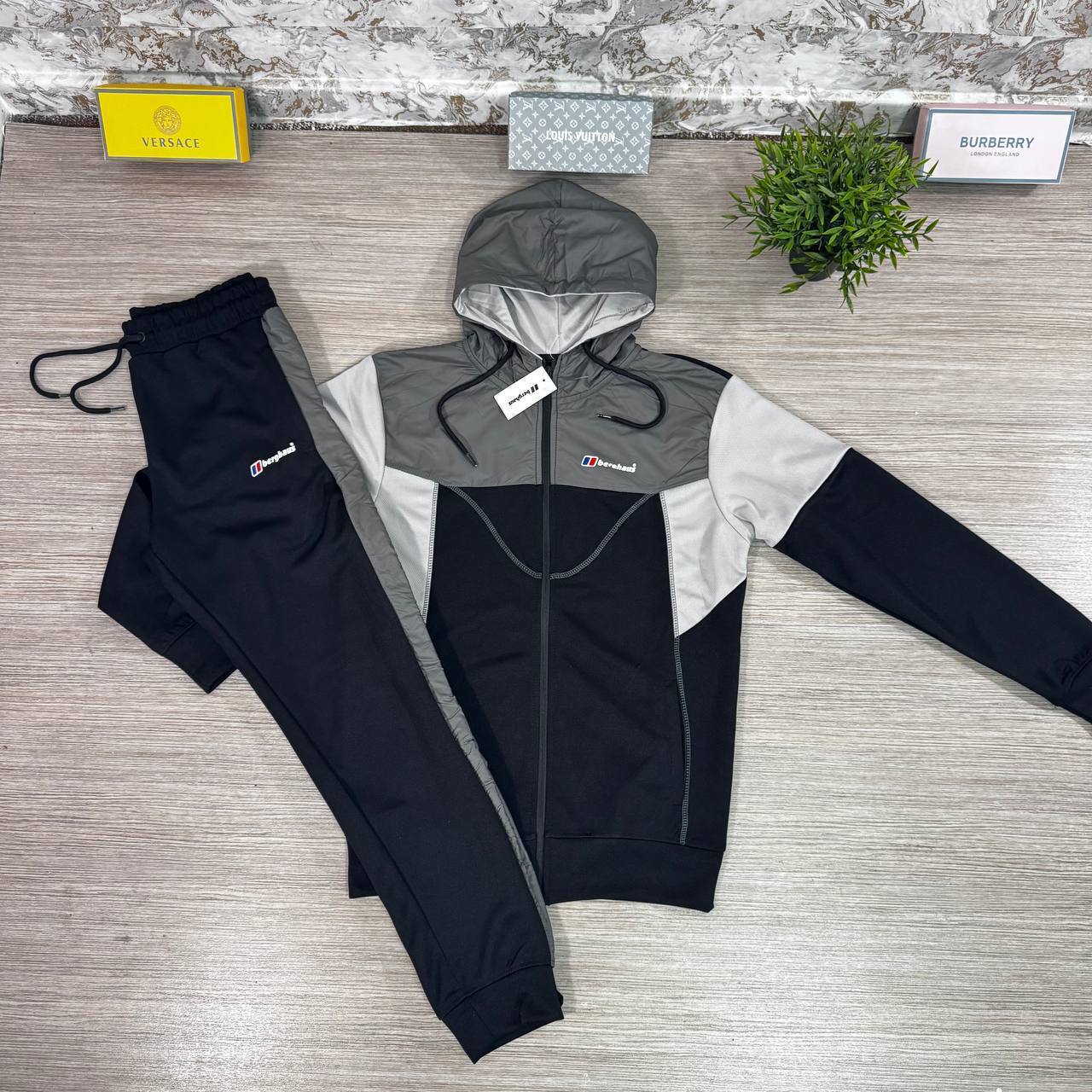 Berghaus Activewear Stylish Hooded Tracksuits Mens in Different Colors Reps Sale UK Best Quality AAA Replica