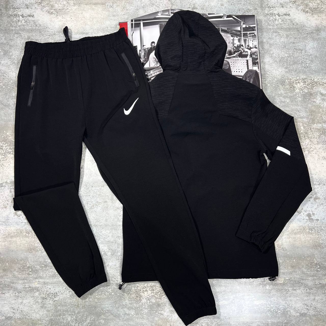 Nike Men’s Repel Miler & Challenger Woven Tracksuit Set in Black Color Reps Sale UK Best Quality AAA Replica Color Reps Sale UK Best Quality AAA Replica