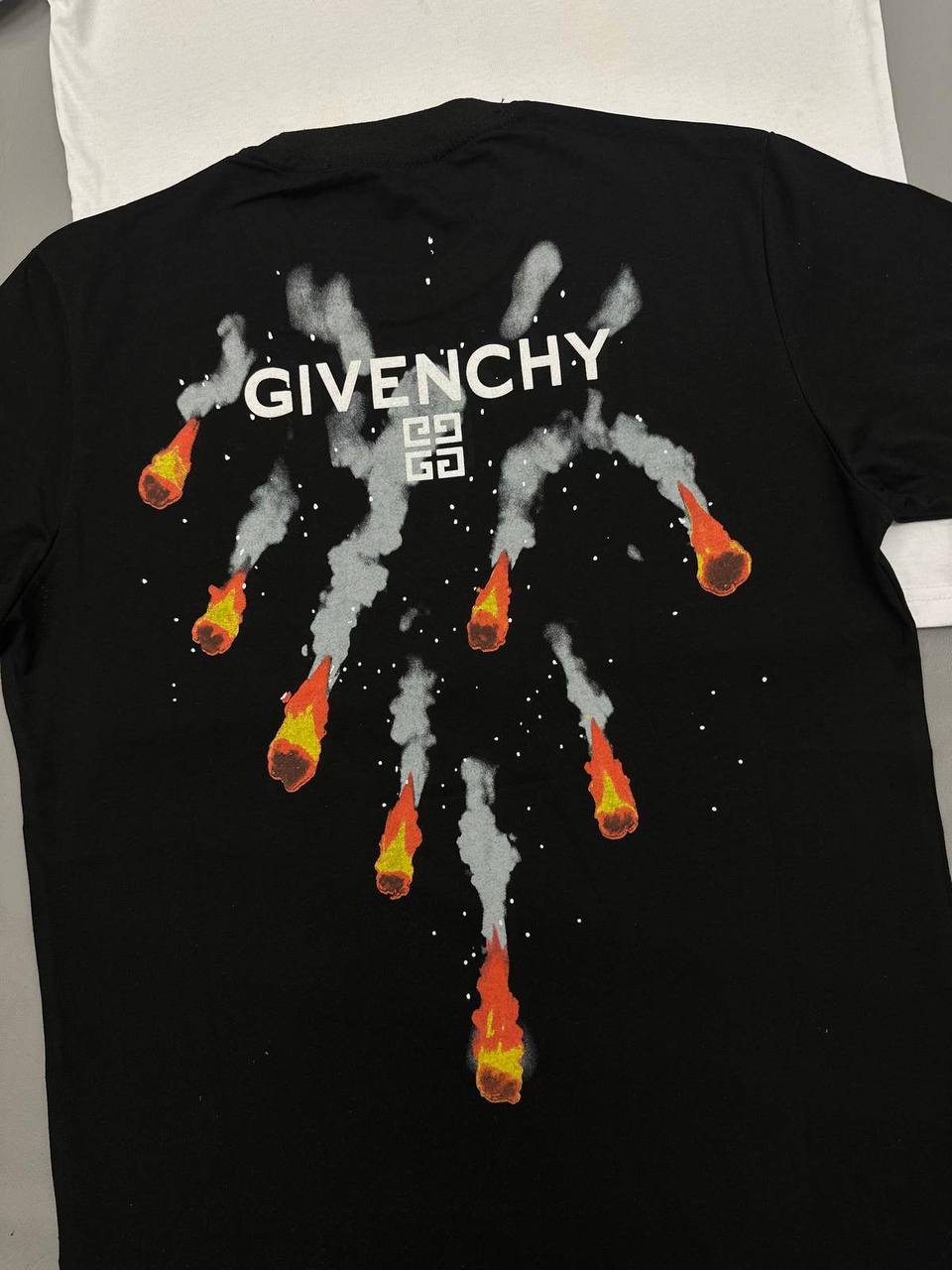 Givenchy Flames Logo Graphic-Print Cotton T-shirt Men's Women's in 2 Colors Reps UK Best Quality Sale AAA Replica
