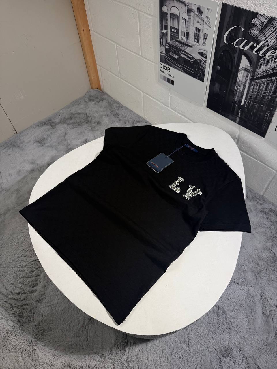 Louis Vuitton Organic Cotton Embellished Short-Sleeved T-Shirts Men's Women's LV Signature in 2 Colors Reps UK Best Quality Sale AAA Replica