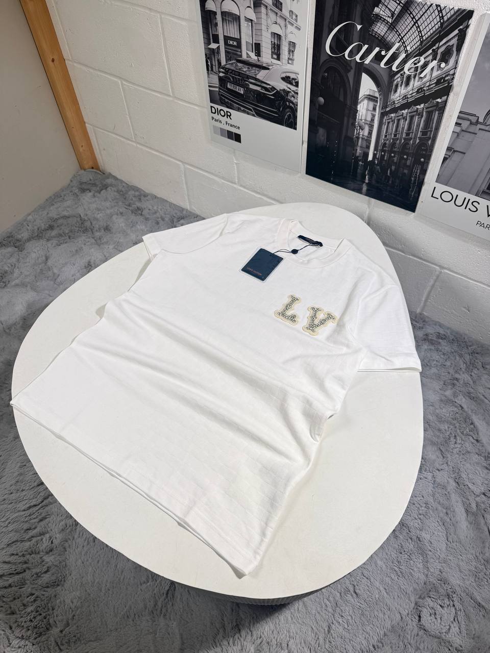 Louis Vuitton Organic Cotton Embellished Short-Sleeved T-Shirts Men's Women's LV Signature in 2 Colors Reps UK Best Quality Sale AAA Replica