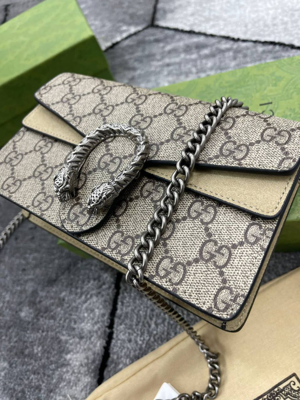 Gucci Dionysus Classic GG Supreme Canvas Shoulder Bag Women's in Beige Reps Best Quality AAA Replica