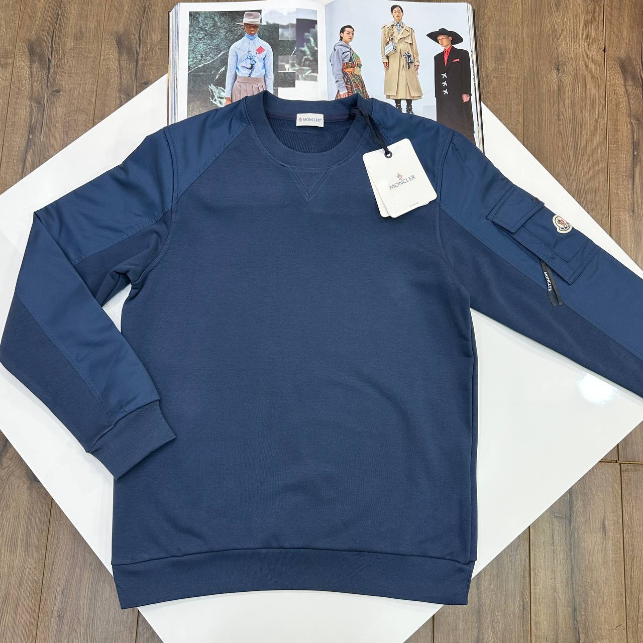 Moncler Signature Sleeve Logo Pocket Crewneck Cotton-Blend Men's Women's Jumpers in Different Colors Reps UK Best Quality AAA Replica