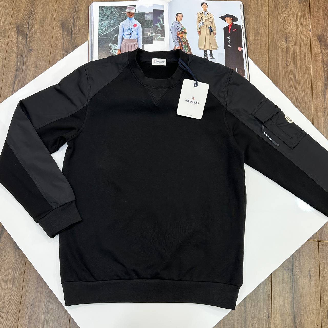 Moncler Signature Sleeve Logo Pocket Crewneck Cotton-Blend Men's Women's Jumpers in Different Colors Reps UK Best Quality AAA Replica