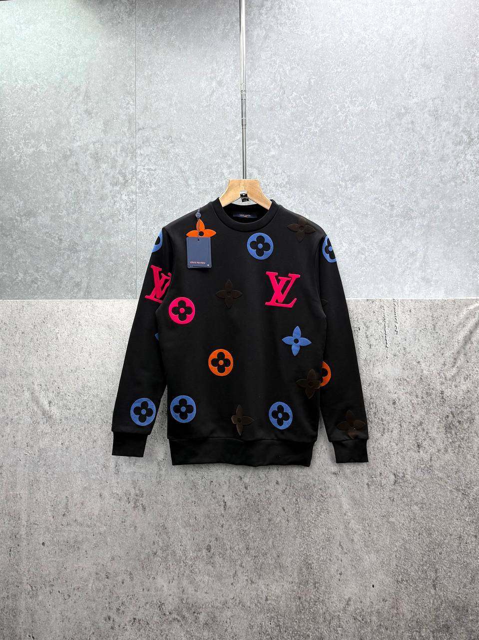 Louis Vuitton LV Logo Monogram Printed Regular Fit Men's Women's Jumpers in 2 Colors Reps UK Best Quality AAA Replica