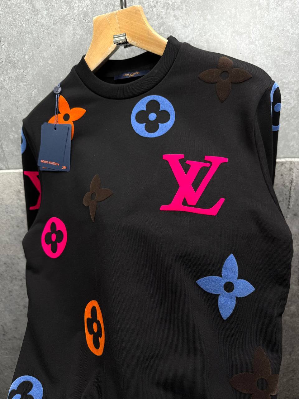 Louis Vuitton LV Logo Monogram Printed Regular Fit Men's Women's Jumpers in 2 Colors Reps UK Best Quality AAA Replica