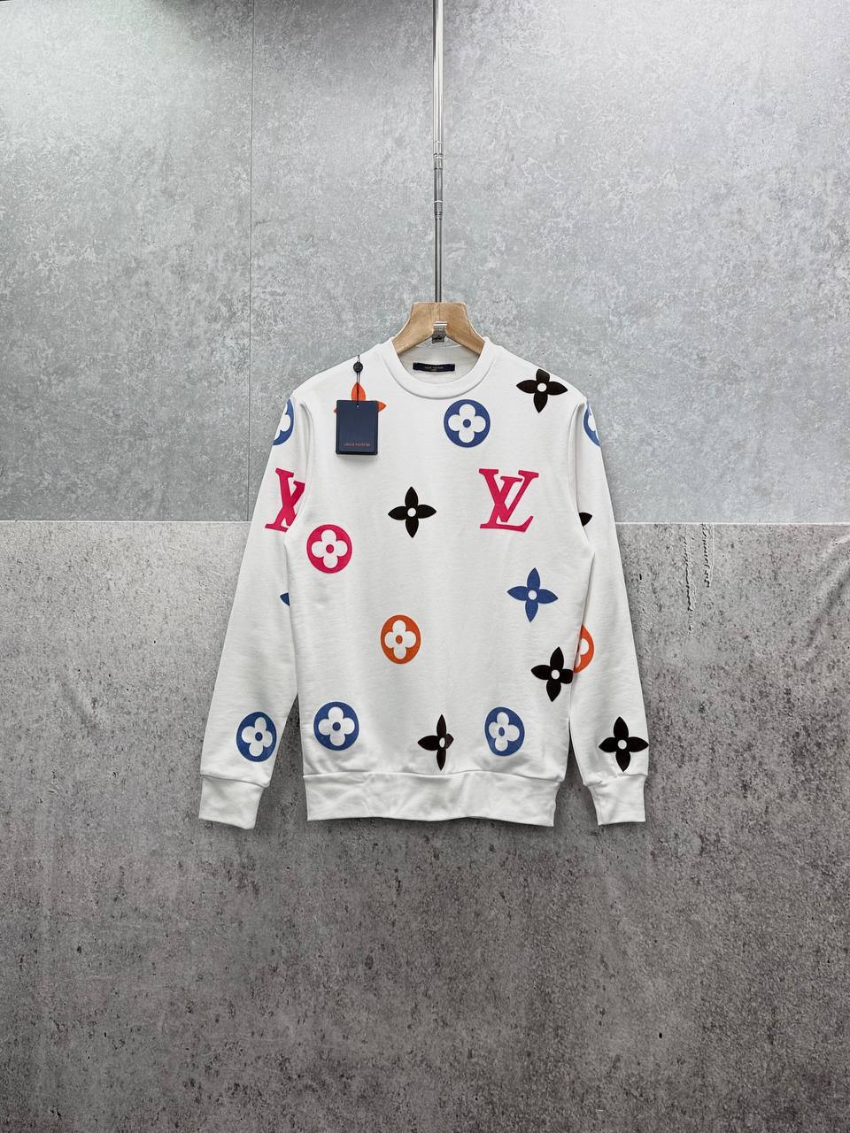 Louis Vuitton LV Logo Monogram Printed Regular Fit Men's Women's Jumpers in 2 Colors Reps UK Best Quality AAA Replica