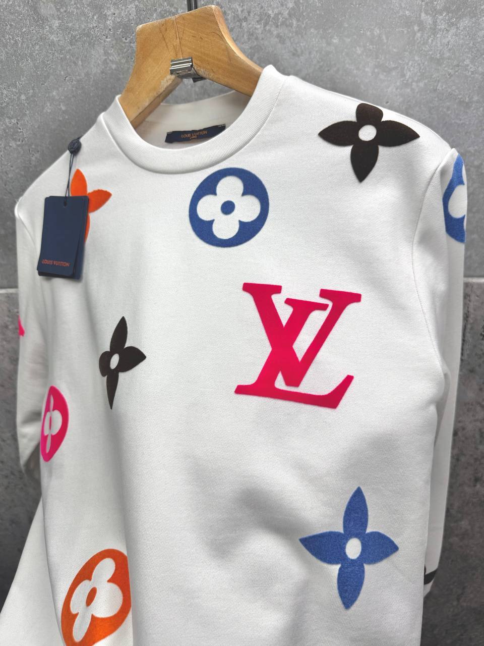 Louis Vuitton LV Logo Monogram Printed Regular Fit Men's Women's Jumpers in 2 Colors Reps UK Best Quality AAA Replica
