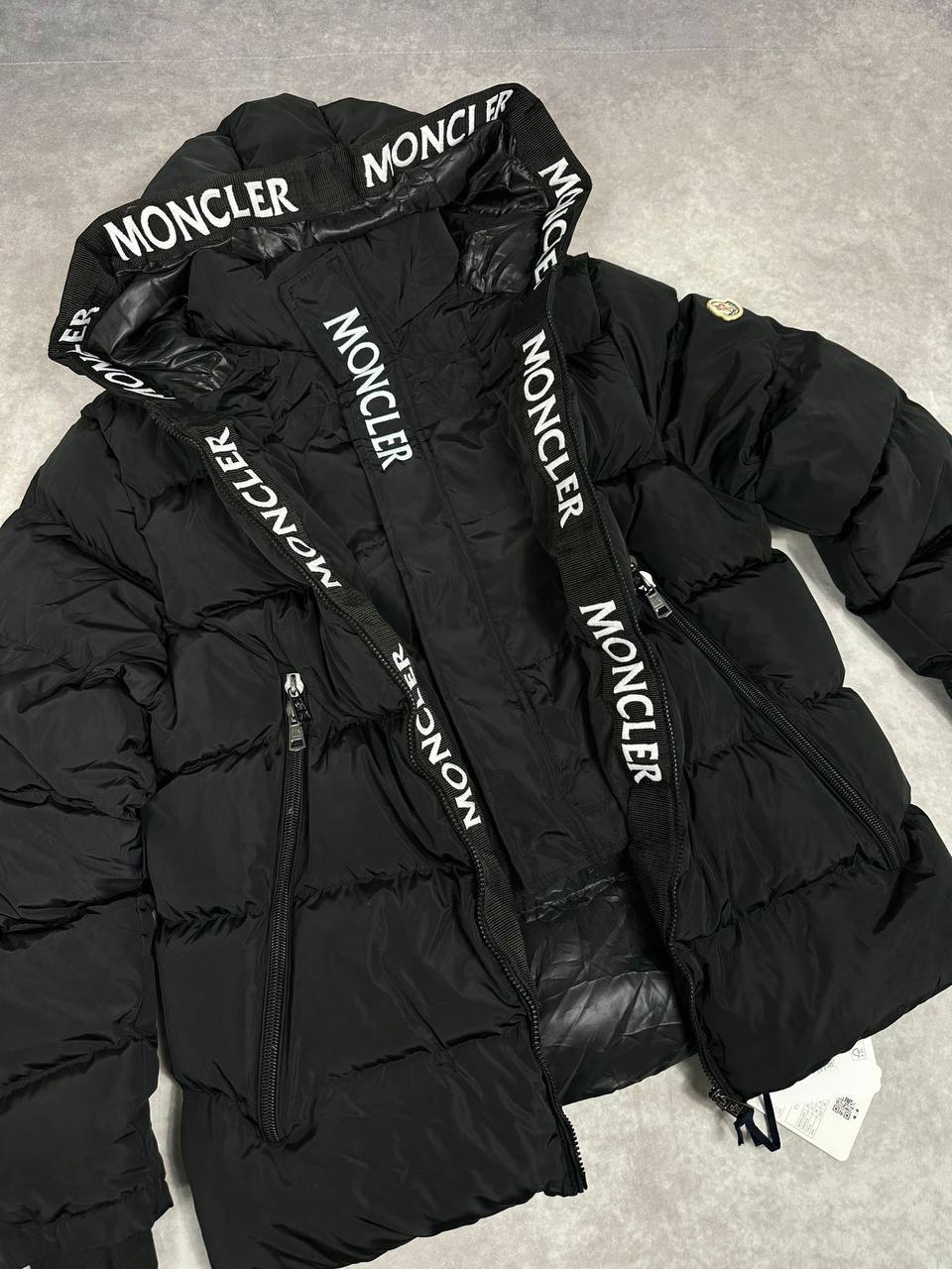 Moncler Montcla Down Men's Women's Jacket in Black Reps Sale UK Best Quality AAA Replica