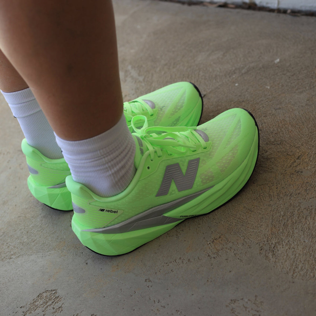 Womens New Balance FuelCell Rebel v5 - Crowned Bag